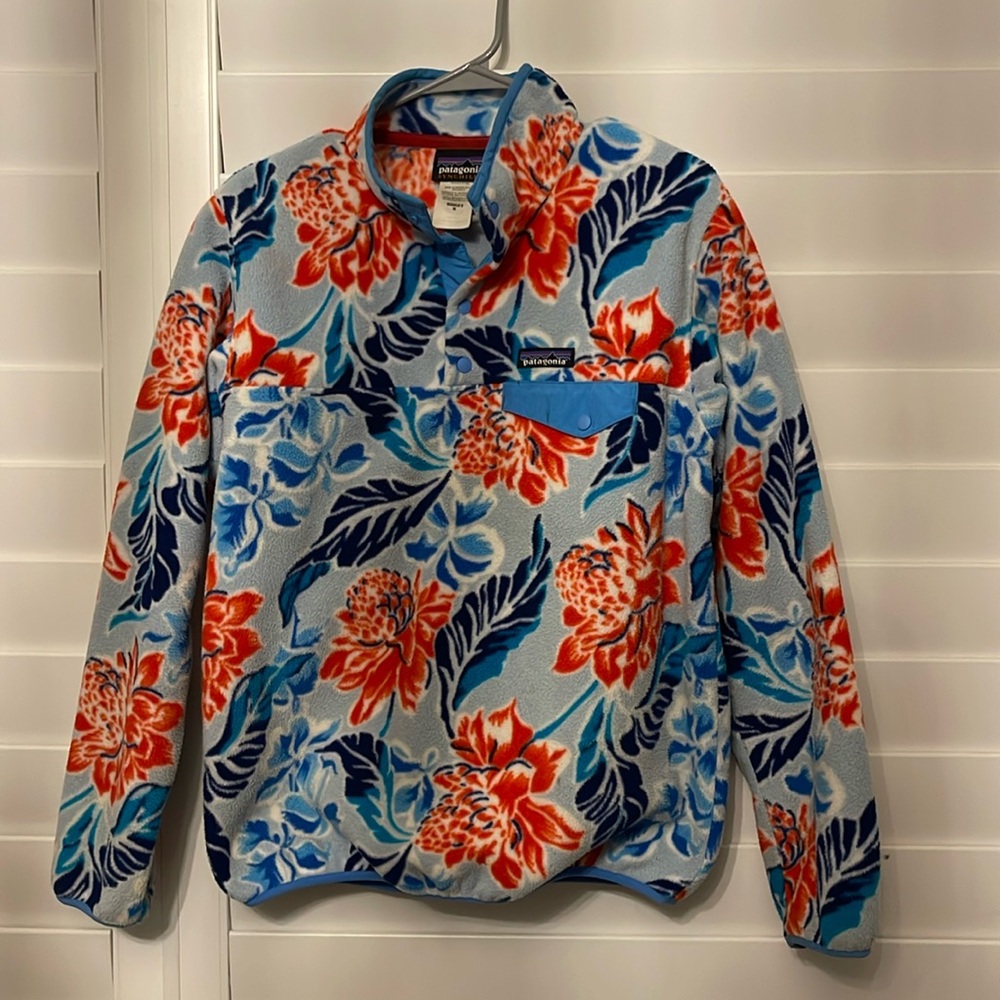 Patagonia half-button Synchilla floral pullover - size M